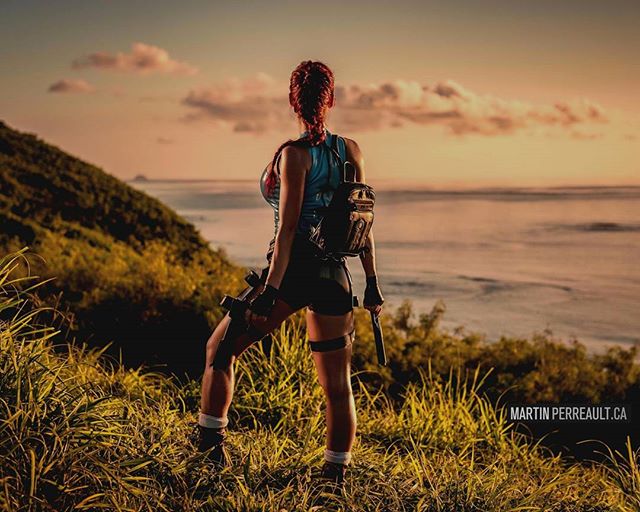 The time I went to #Fiji to photograph #LaraCroft ?. No greenscreen trickery. Real location. www.martinperreault.com #martinperreault #photography #model @biancabeauchampmodel #sunset #real #nogreenscreen